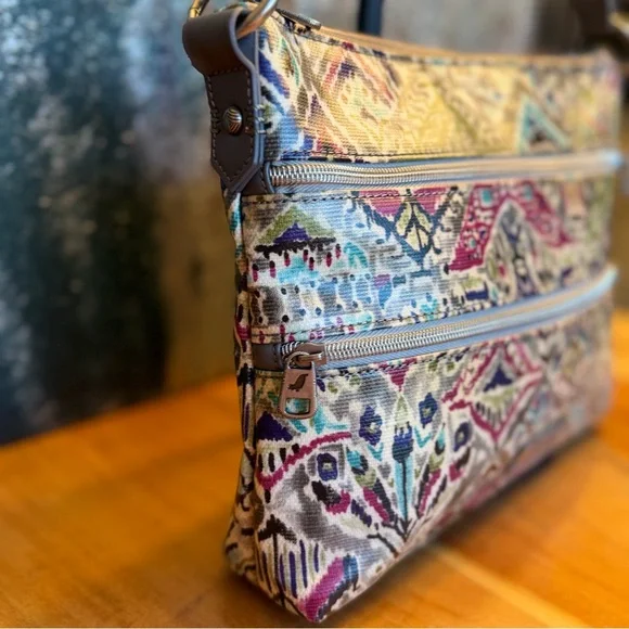 Sakroots Artist Circle Boho Chic Flat Crossbody: Like New - Picture 4 of 14